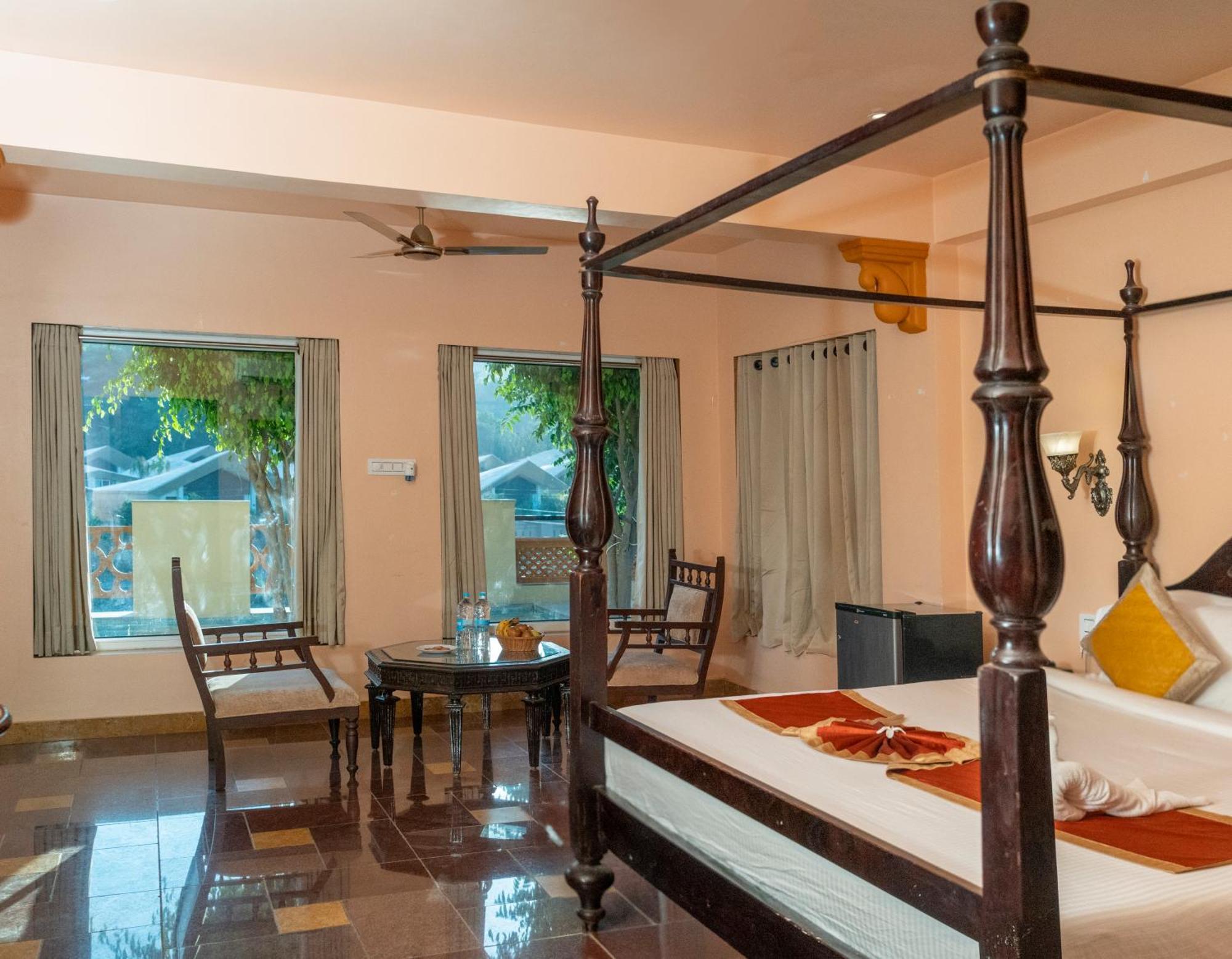 Udai Nature Valley Resort - A Peace Full Farmhouse Resort Удайпур Екстер'єр фото